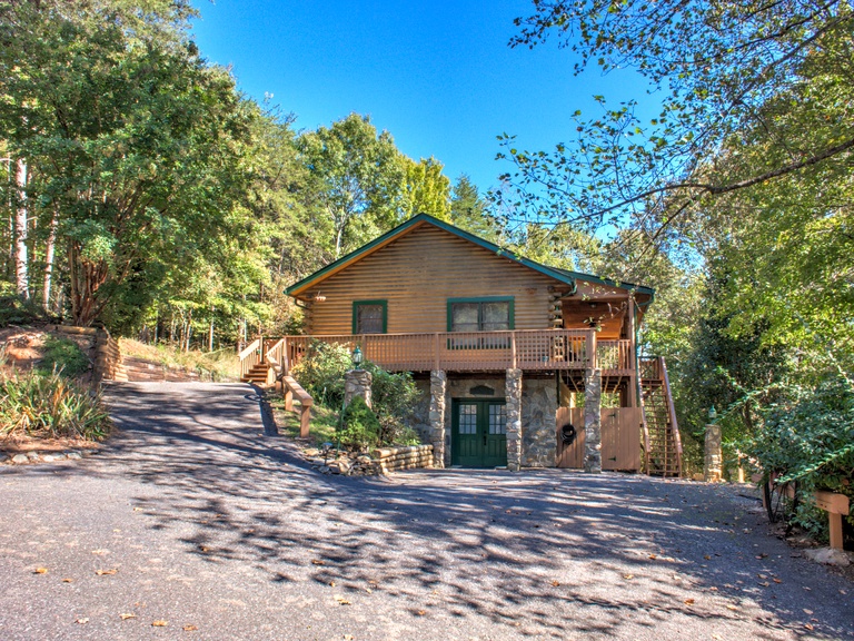 Rumbling Bald Cabin