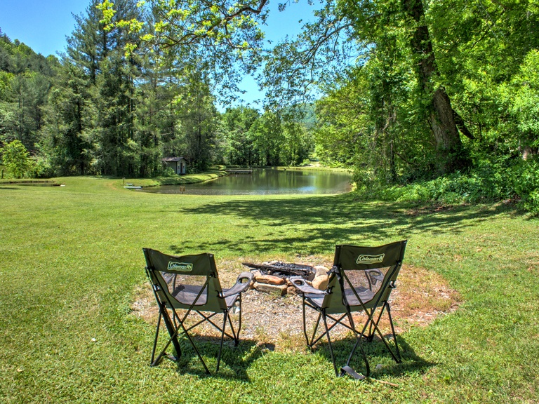 Fire Pit w/Pond Views - Please note the pond is NOT for guest use