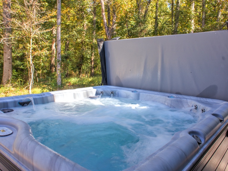Relax in the Pristine Hot Tub