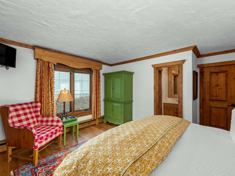 Chateau Christian | 110 5