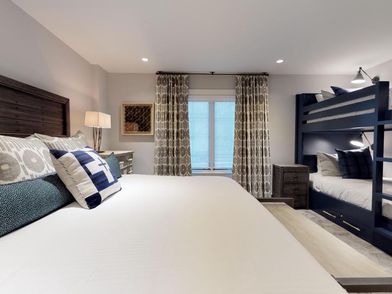 Chateau Christian | 120 5