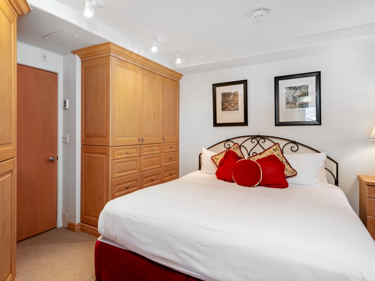 Bridge Street Lodge | 308 4