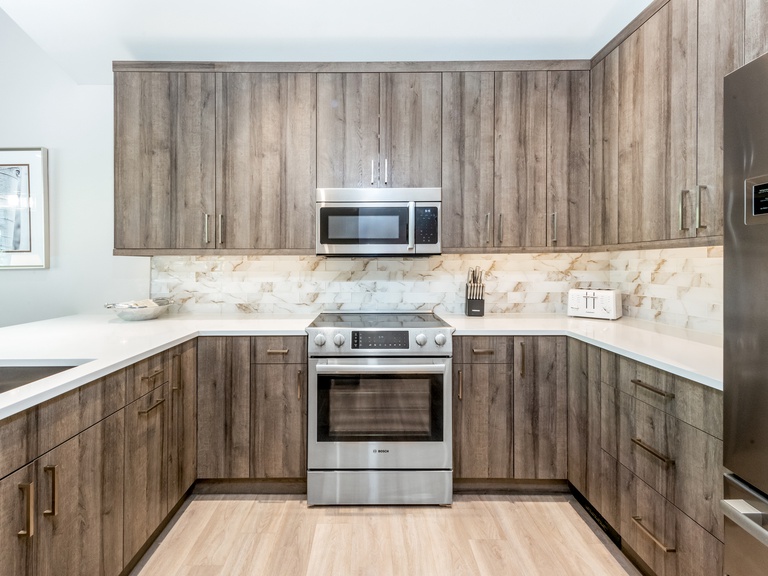 Vail Center Place | 3 4