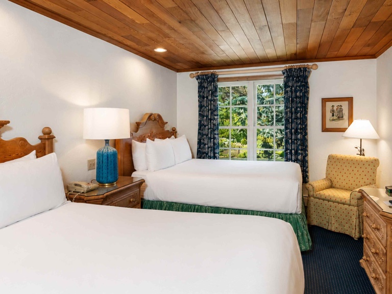 Double Queen Room