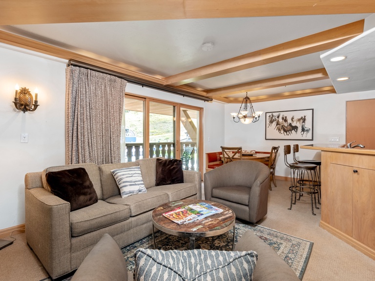 Bridge Street Lodge | 308 2