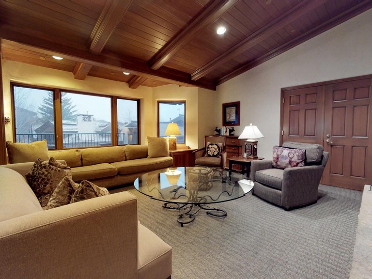 Plaza Lodge | 6