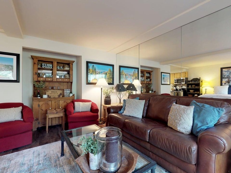 Vail Trails Studio | 3B