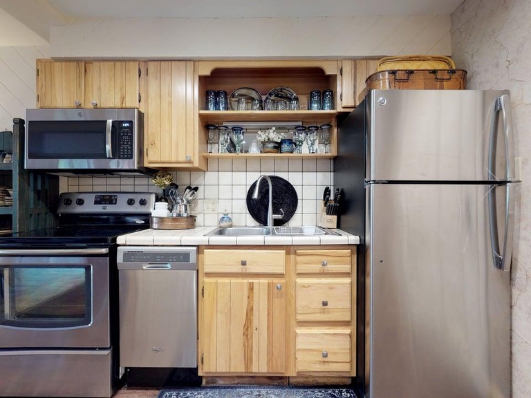 Vail Trails Studio | 3B 3