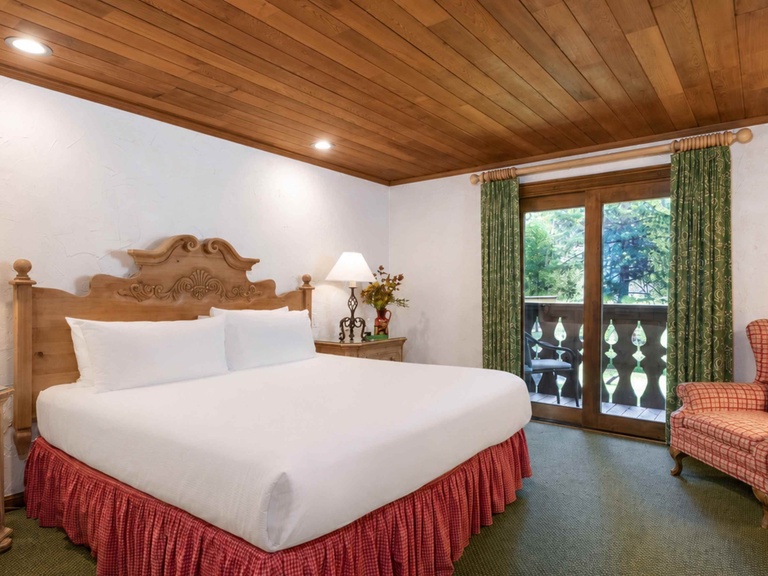 Mountain View King with Balcony