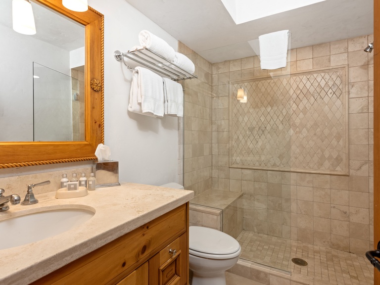 Chateau Christian | 310 5