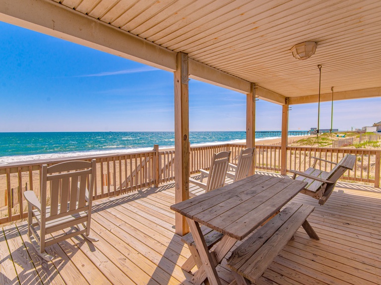 Featured Property 057 | The Aqua Hut