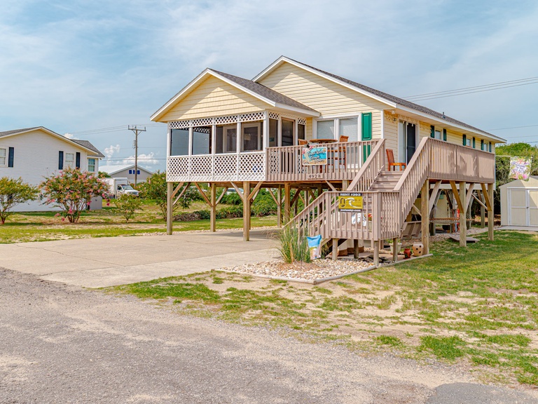 Featured Property 393 | Don't Worry Beach Happy
