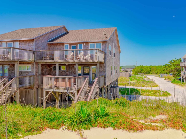 Featured Property 18S-E | All Decked Out