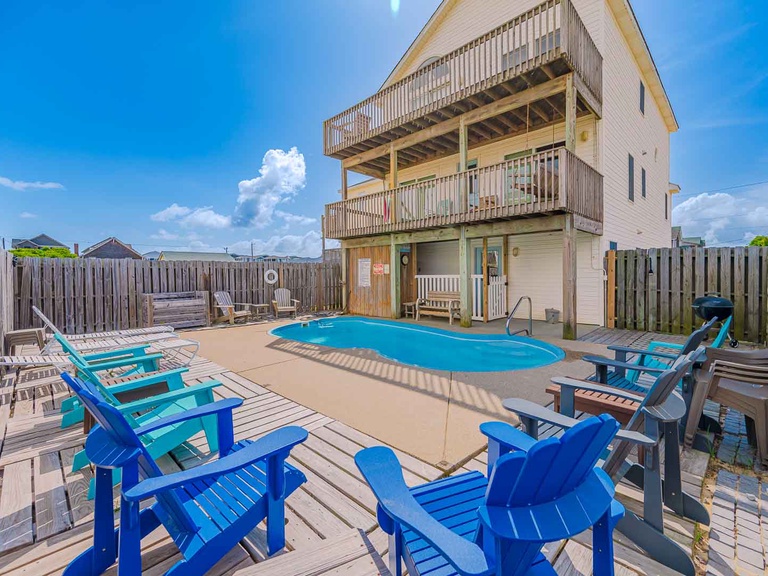 Featured Property 805 | Felina's Hideaway