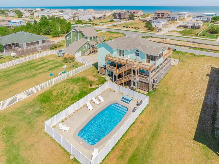 Featured Property 219 | Foot Prints In The Sand