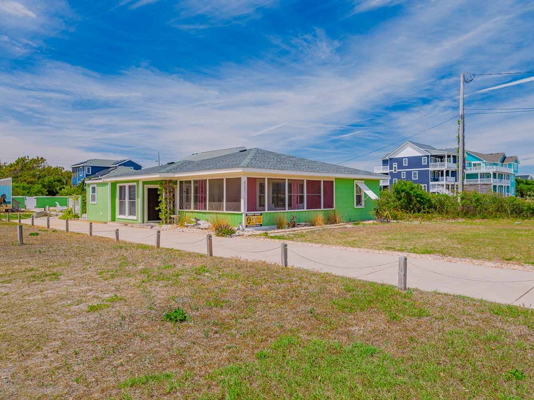 Featured Property 097 | Helios Cottage