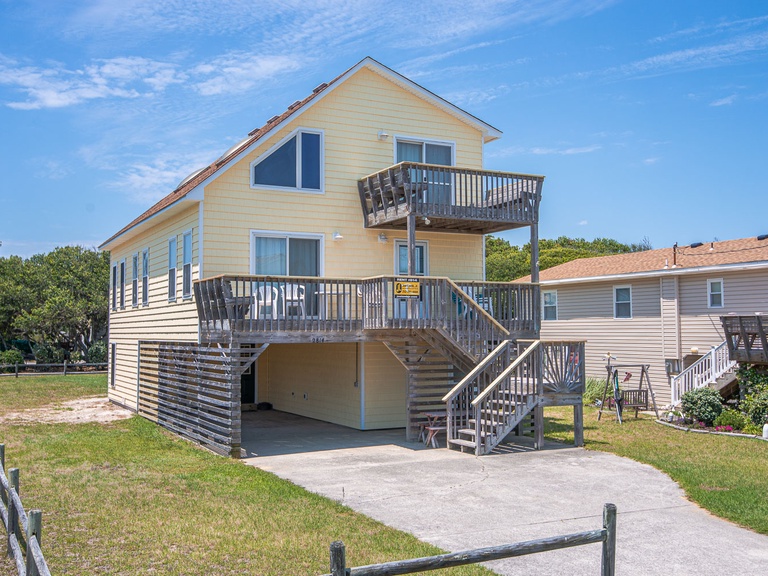 Featured Property 814 | OBX Family Escape
