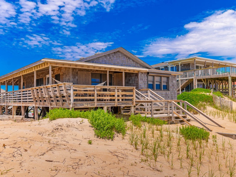 Featured Property 064 | Mackenzie / Smiley Cottage