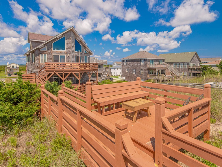 Featured Property 412 | Sea's The Dream