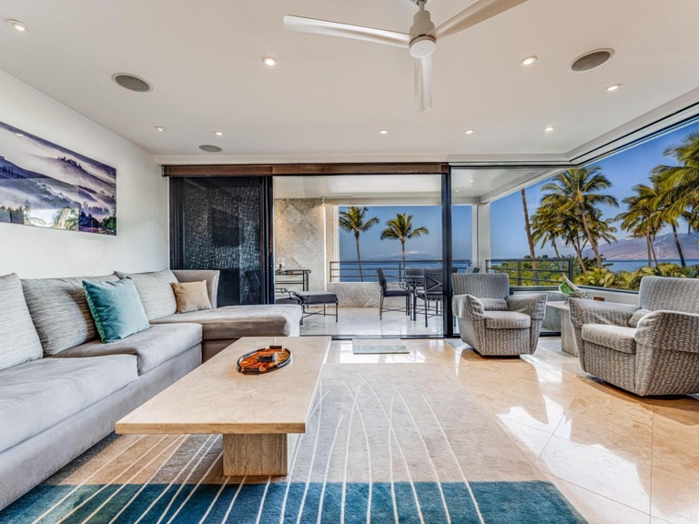 Polo Beach Club 408