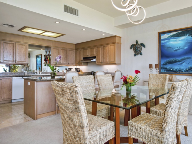 Makena Surf A203 Beachfront Resort