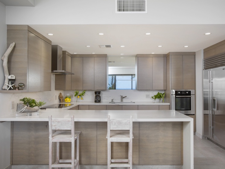 Makena Surf A102 Beachfront Resort 2