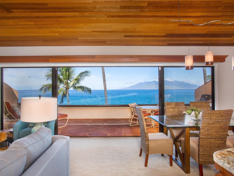 Makena Surf F304 Beachfront Resort