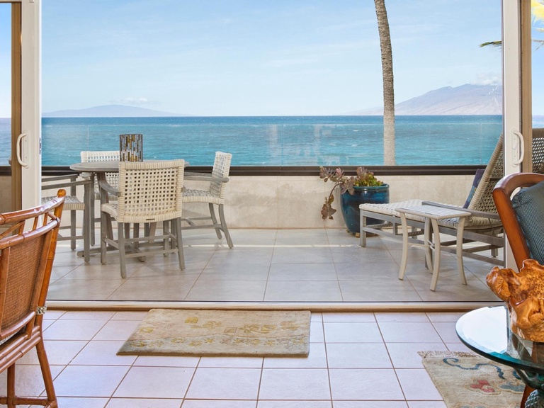 Makena Surf F305 Beachfront Resort 2