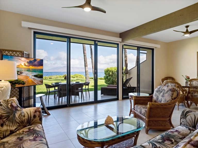 Makena Surf F109 Beachfront Resort 2