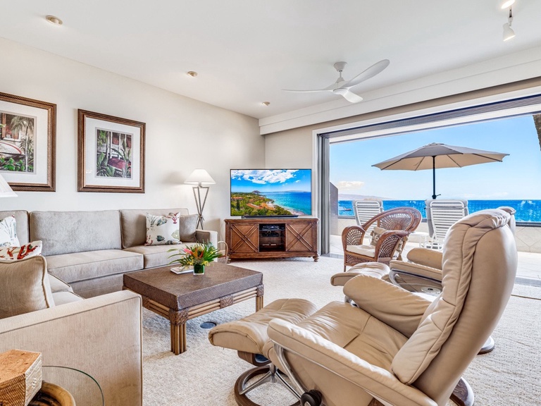 Makena Surf B205 Beachfront Resort