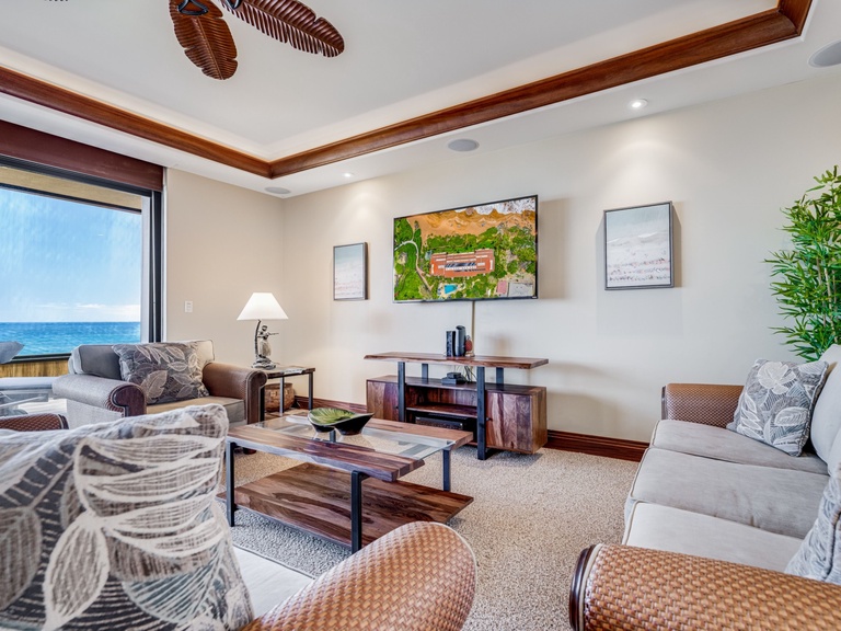 Makena Surf B204 Beachfront Resort 2