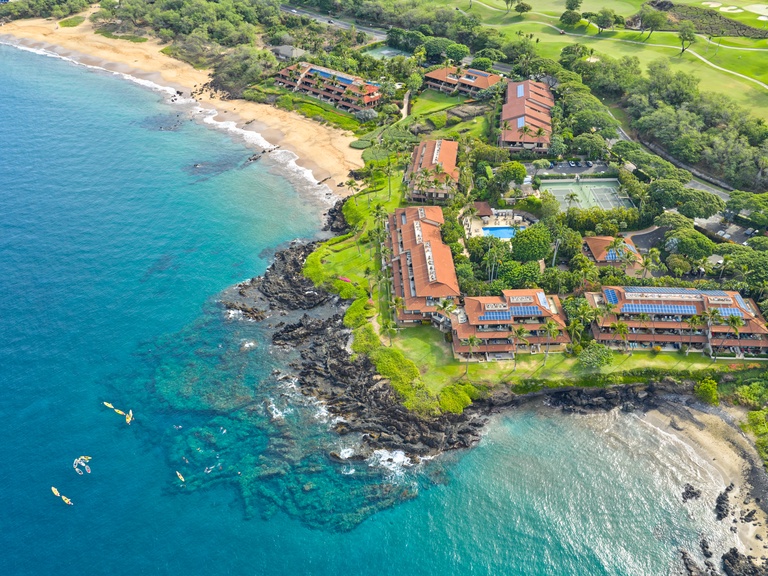 Makena Surf F207 Beachfront Resort 2