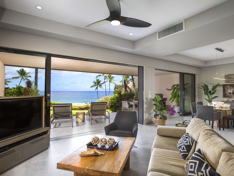 Makena Surf A102 Beachfront Resort