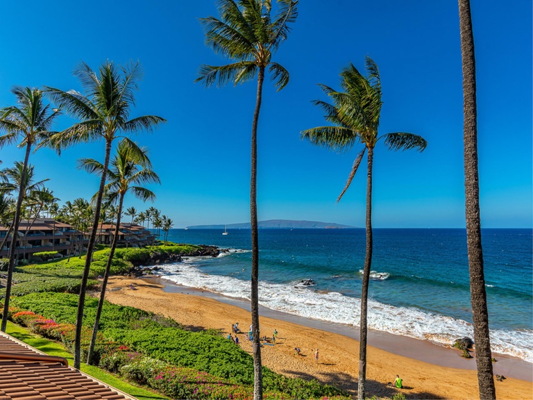 Makena Surf B305 Beachfront Resort 2