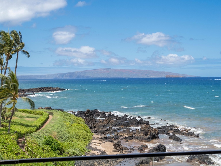 Makena Surf G202 Beachfront Resort