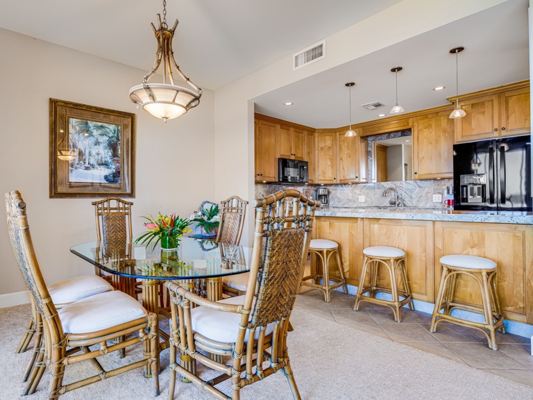 Makena Surf B205 Beachfront Resort 2