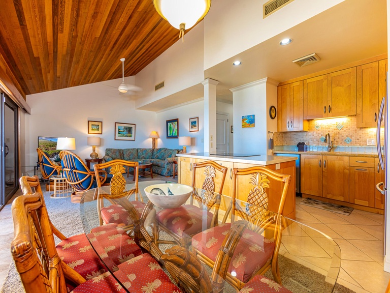 Makena Surf B305 Beachfront Resort 3