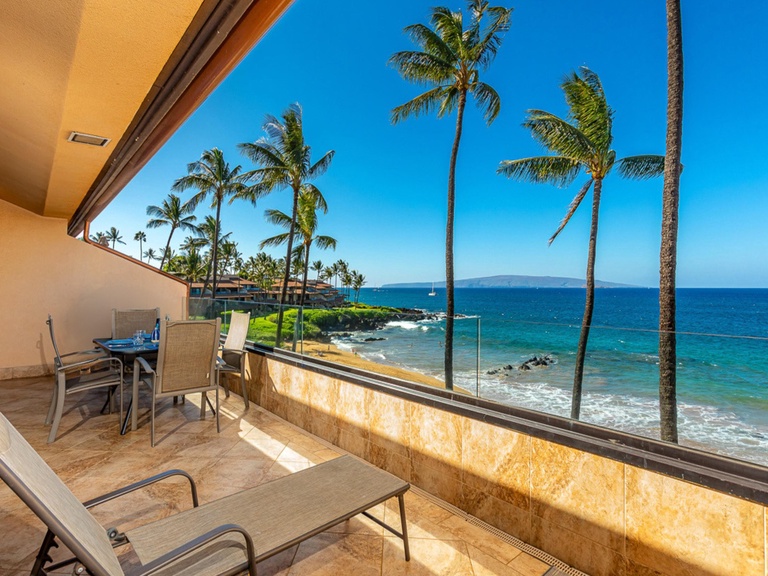Makena Surf B305 Beachfront Resort