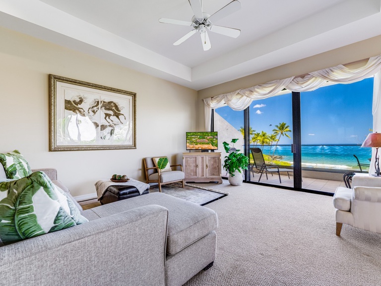 Makena Surf A204 Beachfront Resort 3