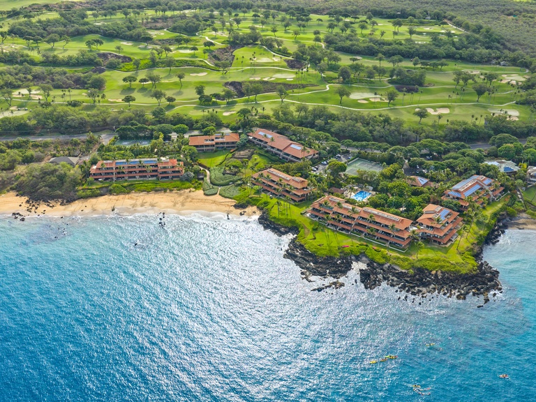 Makena Surf B305 Beachfront Resort 3