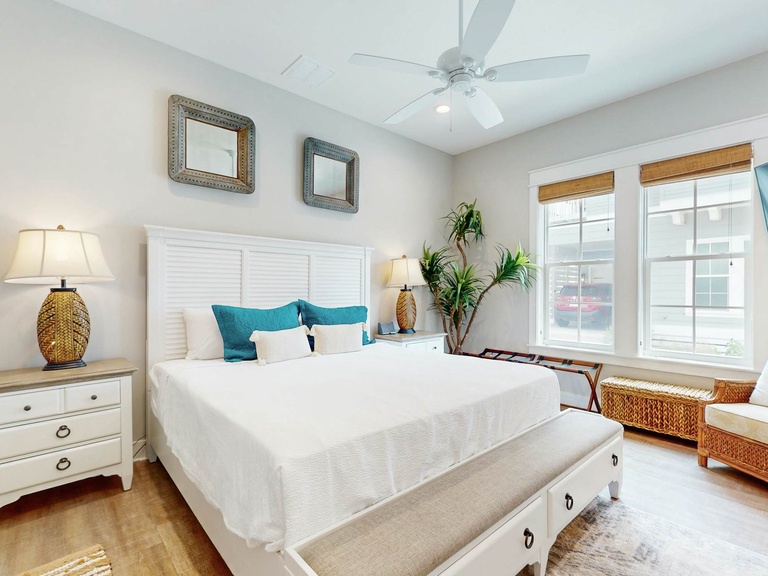 204 Sunset Avenue 3