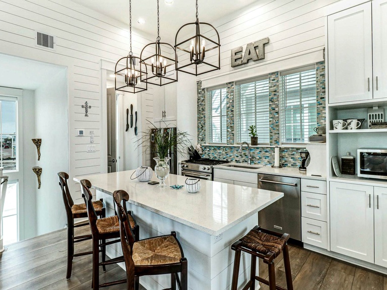 132 Sweetbay Street Photo