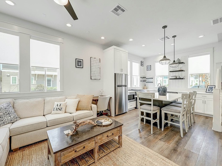 214 Sunset Avenue Casita 1 Photo