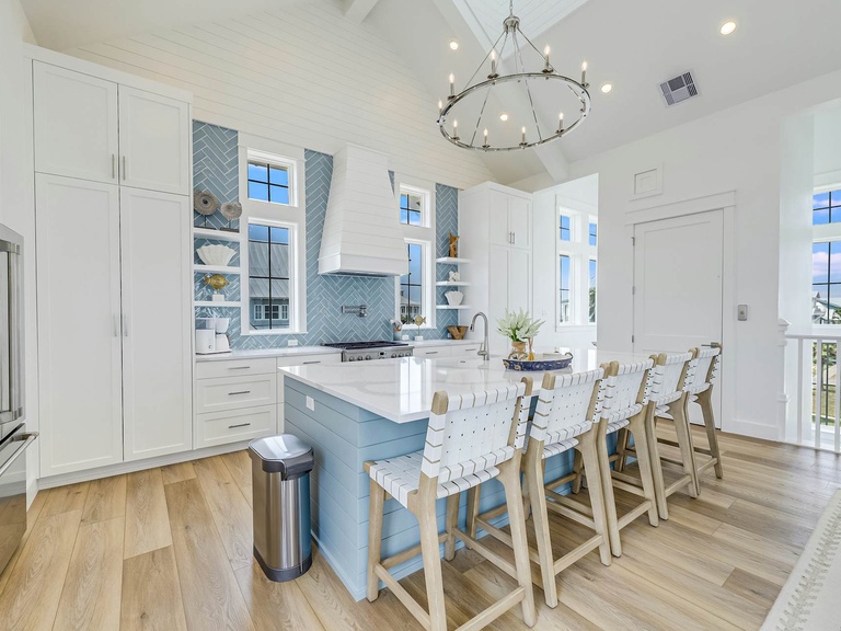 161 Sunrise Avenue 3
