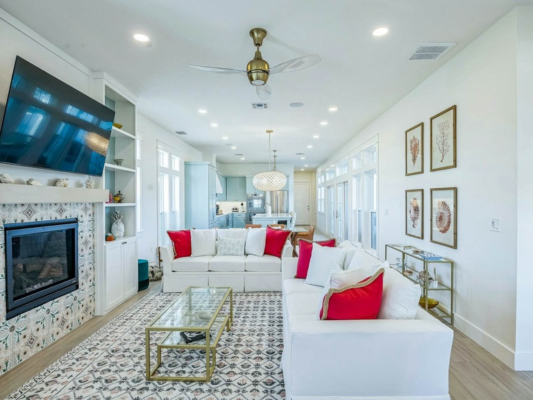 724 Sunset Avenue Photo