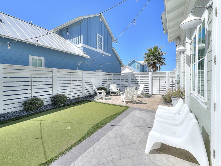141 Sunrise Avenue Photo