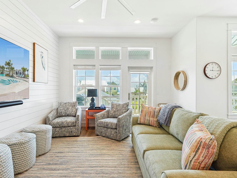 604 Sunset Avenue Photo