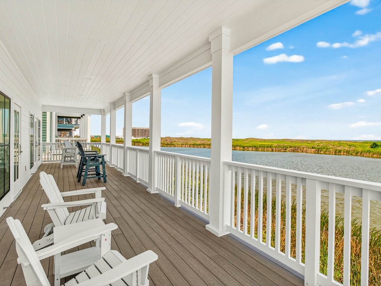 152 Sunrise Avenue 3