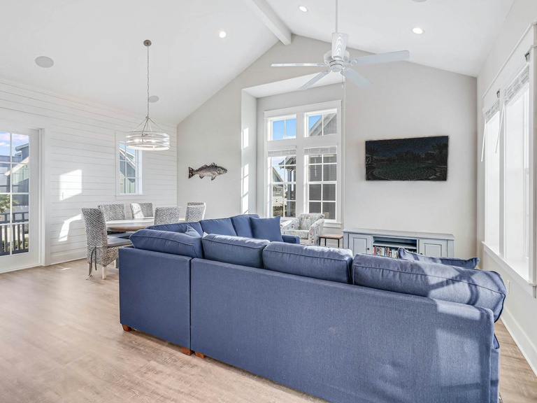 200 Sunset Avenue 3