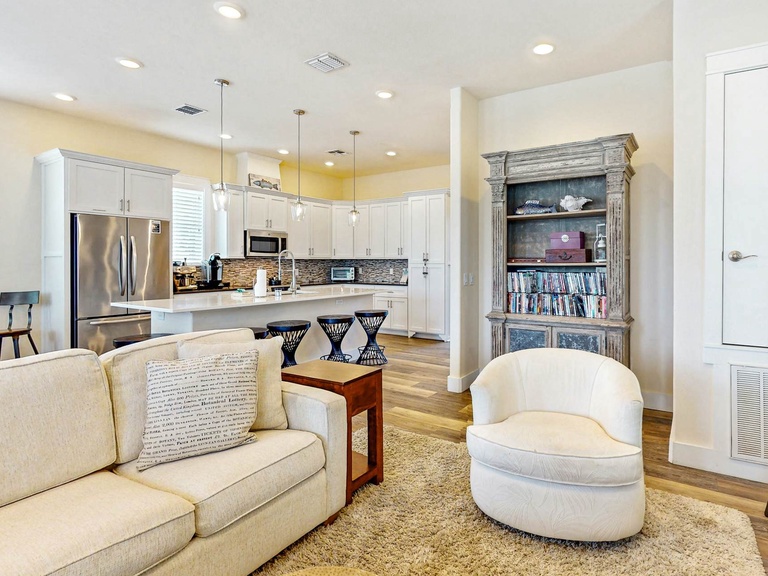 157 Sunrise Avenue 3